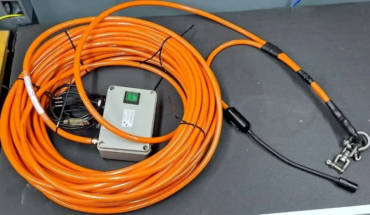 Bobina de cabo de dados submarino Abyss UW Data Cable laranja com caixa de junção